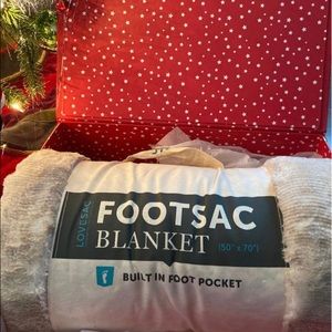 FOOTSAC BLANKET BY LOVESAC